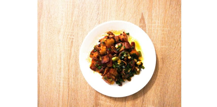 【一起煮吧】刺激思緒美食：辣炒豬腩肉